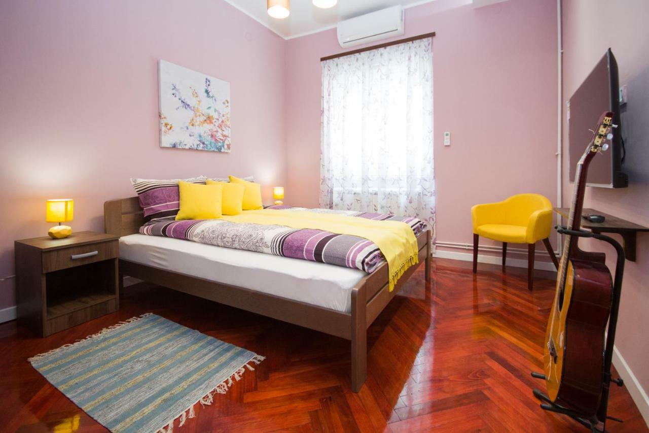 Romance Belgrade Luaran gambar